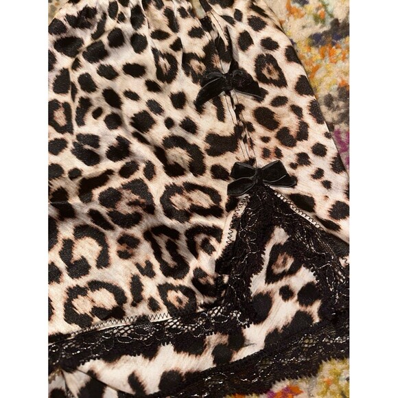 Victoria’s Secret leopard shorts - Picture 4 of 4